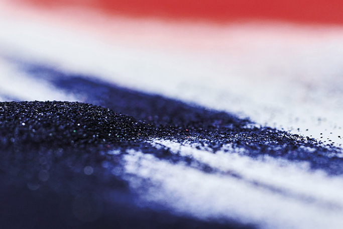 El papel de la cola de granilla en la decoración cerámica: aplicaciones y beneficios